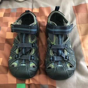 Merrell sandals size 12